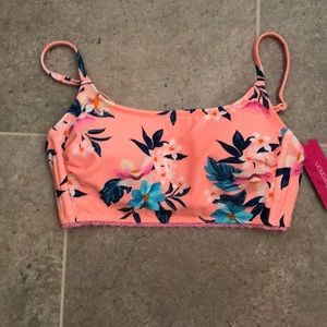 Swim suit top NWT
